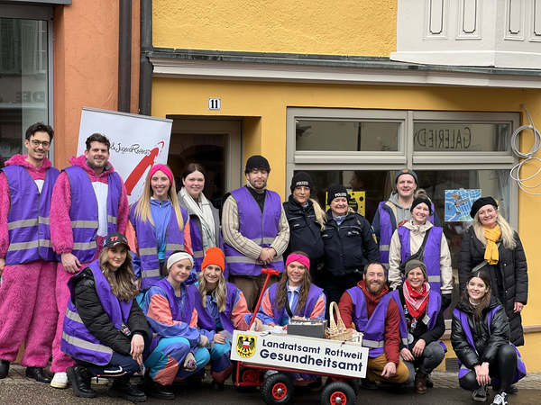 Gruppenbild der Akteure der Kriminalprävention Rotweil am Schmotzigen Donnerstag 